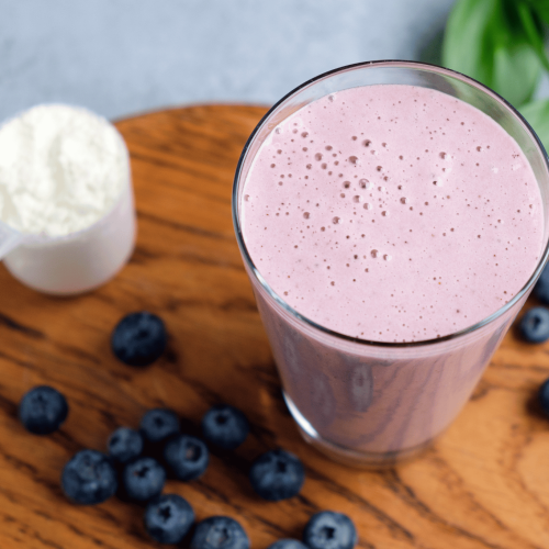 Smoothie proteic cu seminte de canepa